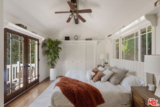 5514 Canyonside Road, La Crescenta, CA 91214