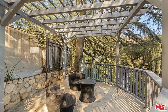 5514 Canyonside Road, La Crescenta, CA 91214