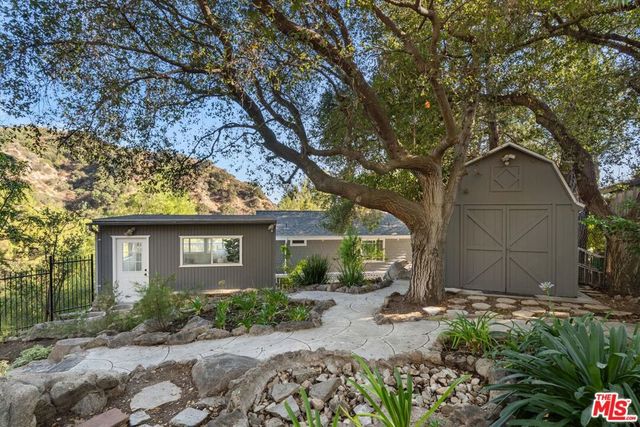 5514 Canyonside Road, La Crescenta, CA 91214