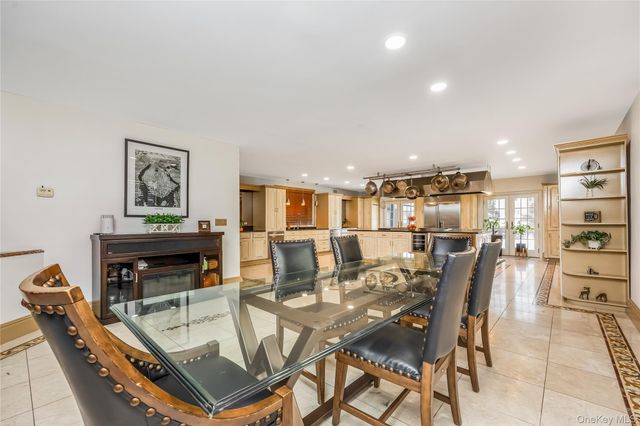 47-56 Glenwood Street, Little Neck, NY 11362