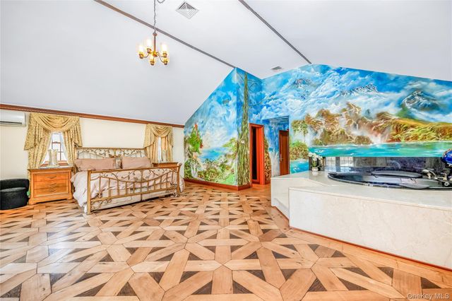 47-56 Glenwood Street, Little Neck, NY 11362