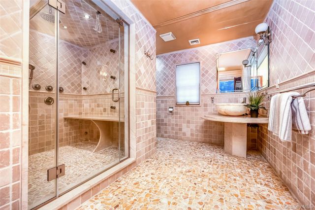 47-56 Glenwood Street, Little Neck, NY 11362