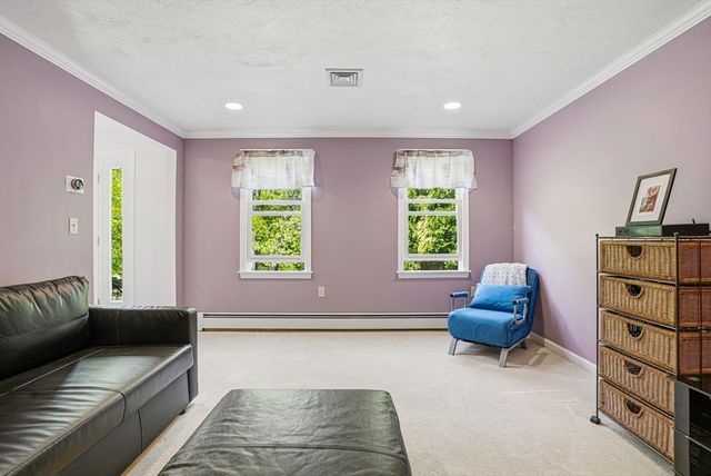 28 Wood Dr, Mendon, MA 01756