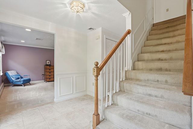 28 Wood Dr, Mendon, MA 01756