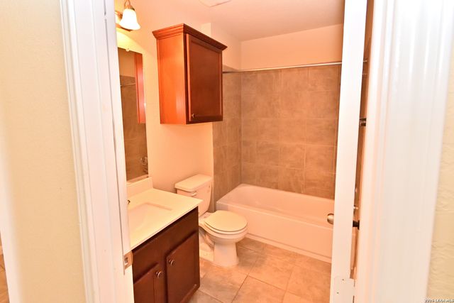 2675 DIAMONDBACK TRL, New Braunfels, TX 78130