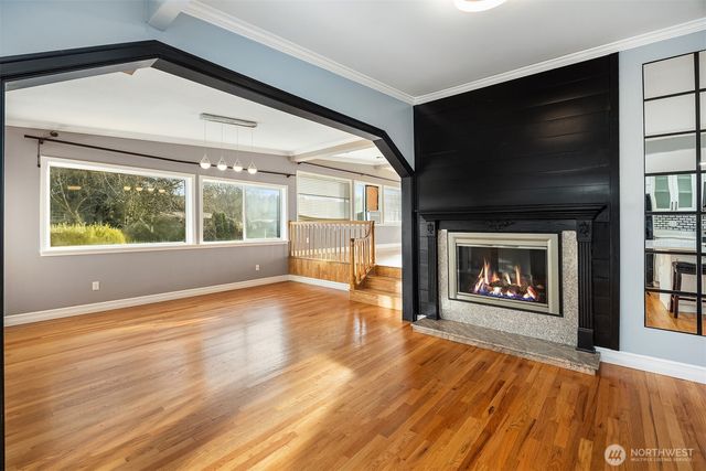 15411 SE 8th Street, Bellevue, WA 98007