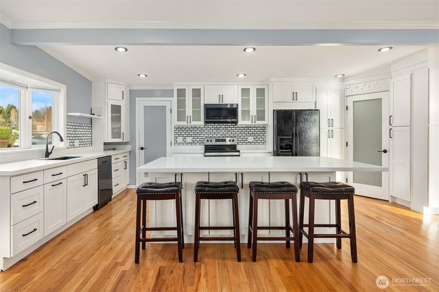 15411 SE 8th Street, Bellevue, WA 98007