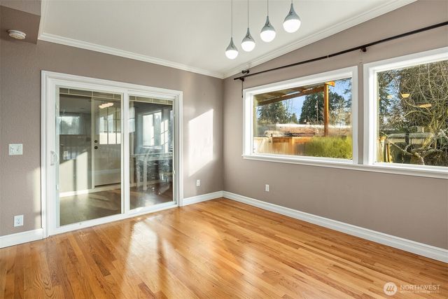 15411 SE 8th Street, Bellevue, WA 98007