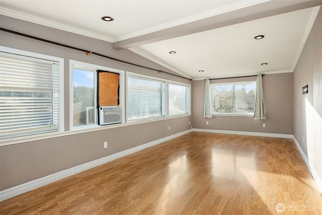 15411 SE 8th Street, Bellevue, WA 98007