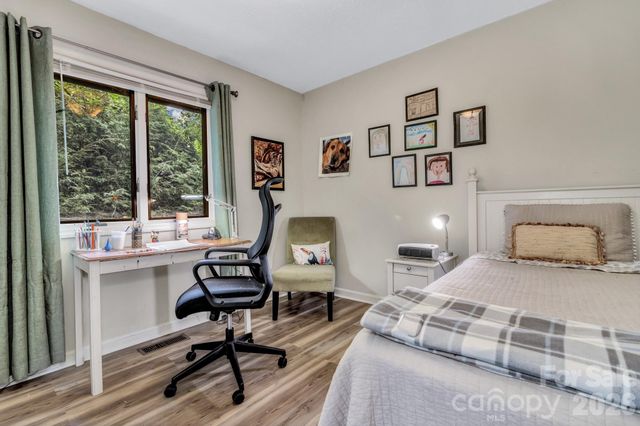 603 Rose Hill Road, Asheville, NC 28803