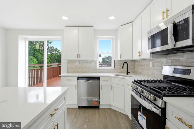 5919 N HUTCHINSON ST, Philadelphia, PA 19141