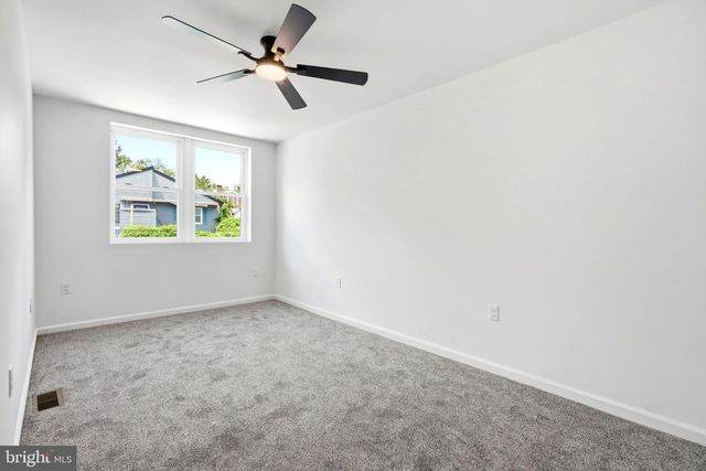 5919 N HUTCHINSON ST, Philadelphia, PA 19141