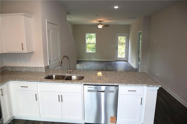 1174 Brooksridge Way 1174, Whitsett, NC 27377