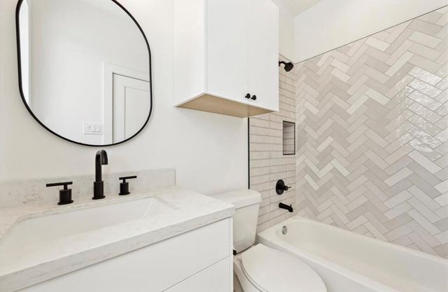 316 N Everton Street C, Houston, TX 77003