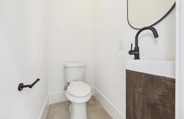 316 N Everton Street C, Houston, TX 77003