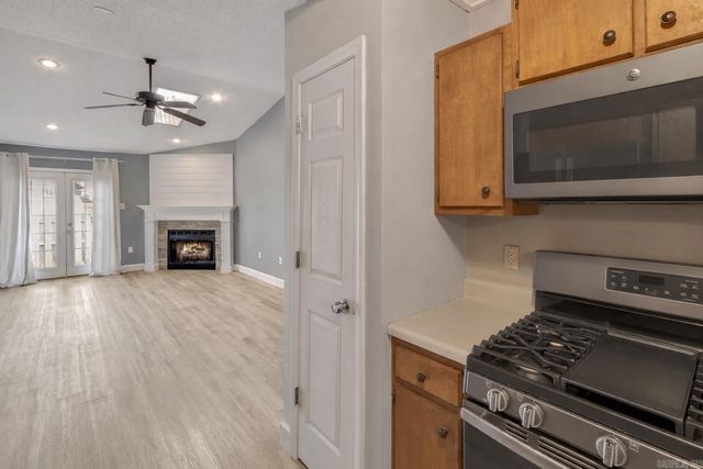 2733 Greenbriar Dr Apt B, Jonesboro, AR 72401