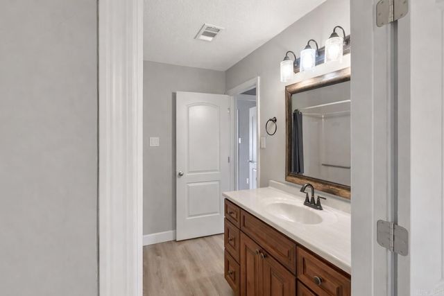 2733 Greenbriar Dr Apt B, Jonesboro, AR 72401