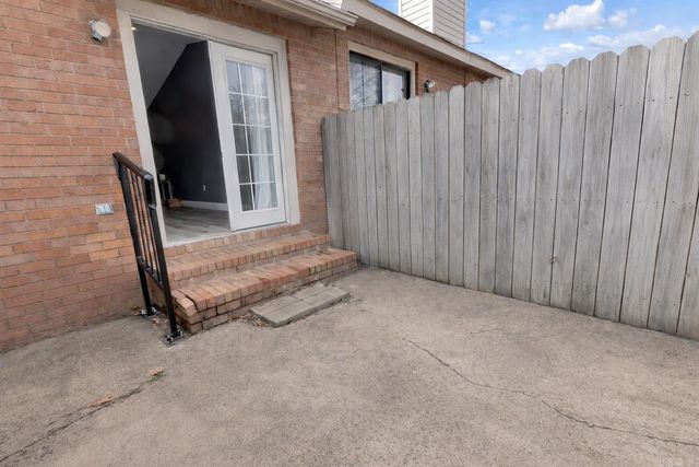 2733 Greenbriar Dr Apt B, Jonesboro, AR 72401