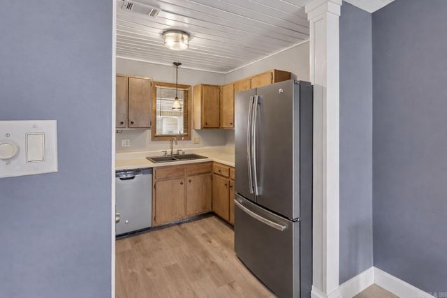 2733 Greenbriar Dr Apt B, Jonesboro, AR 72401