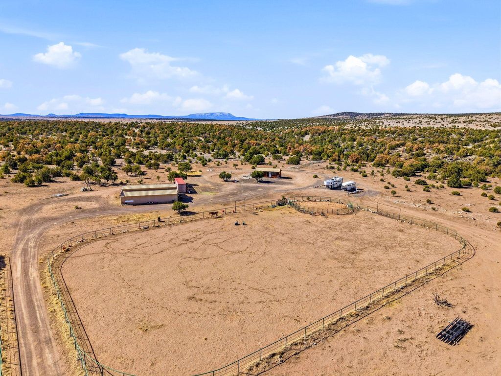 Image 4 of property listing at 196 Cimarron Drive, Quemado, NM 87829