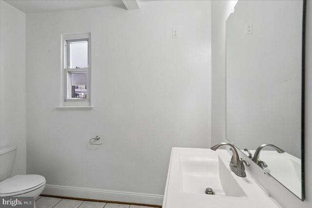 1721 S MONROE ST S, Arlington, VA 22204