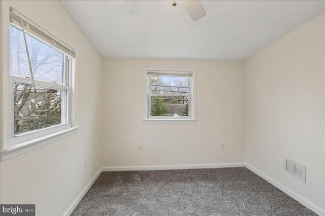 1721 S MONROE ST S, Arlington, VA 22204