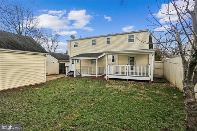 1721 S MONROE ST S, Arlington, VA 22204