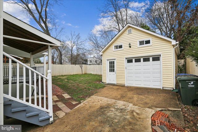 1721 S MONROE ST S, Arlington, VA 22204