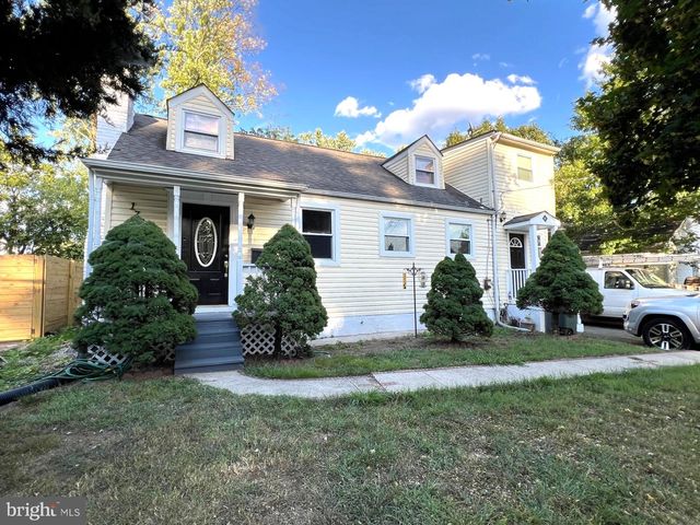 1721 S MONROE ST S, Arlington, VA 22204