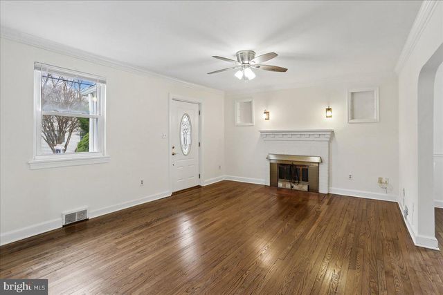 1721 S MONROE ST S, Arlington, VA 22204