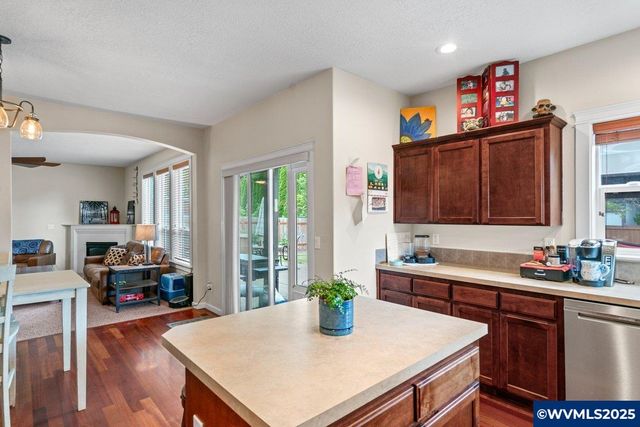 1080 SW Forestry Ln, Dallas, OR 97338