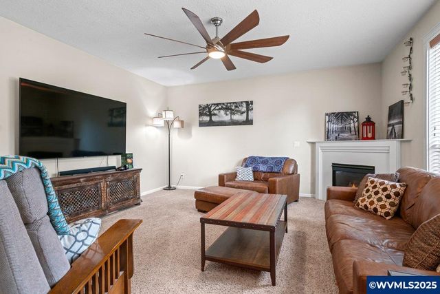 1080 SW Forestry Ln, Dallas, OR 97338