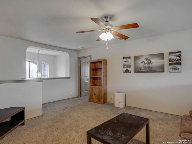 426 Redbird Chase, San Antonio, TX 78253