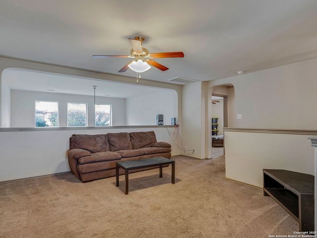 426 Redbird Chase, San Antonio, TX 78253