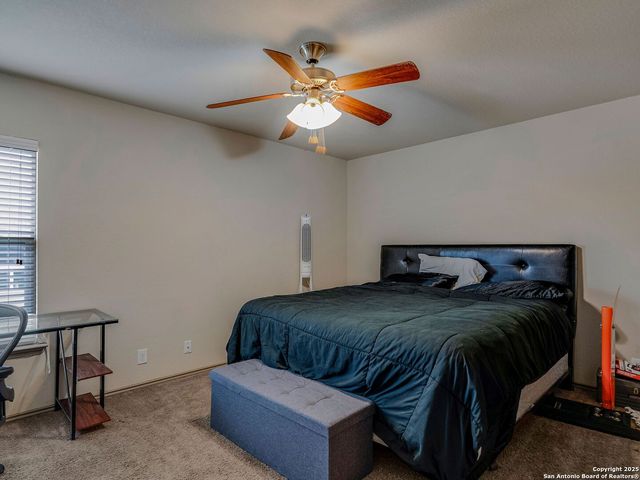 426 Redbird Chase, San Antonio, TX 78253