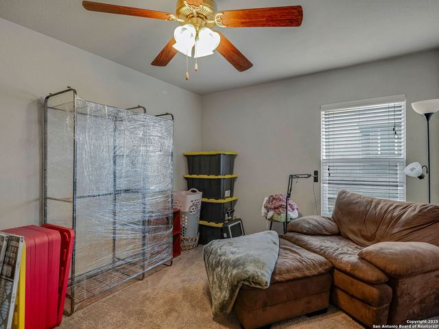 426 Redbird Chase, San Antonio, TX 78253