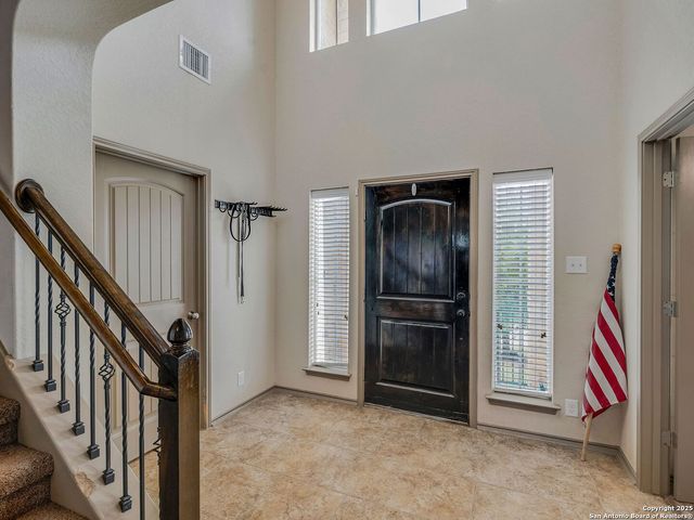 426 Redbird Chase, San Antonio, TX 78253