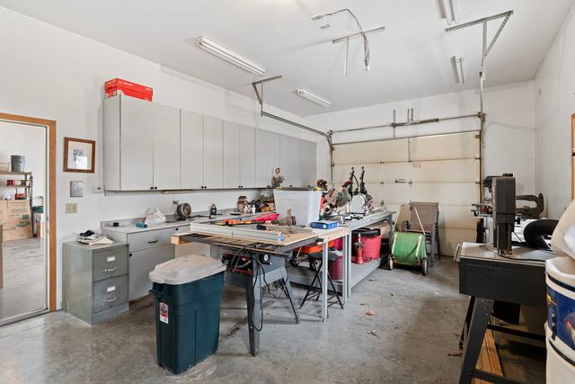 8207 Squirrel Drive, Spring Grove, IL 60081