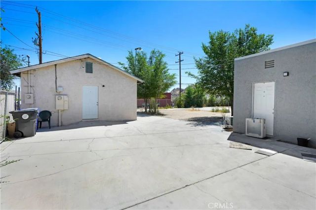 15628 10th Street, Victorville, CA 92395