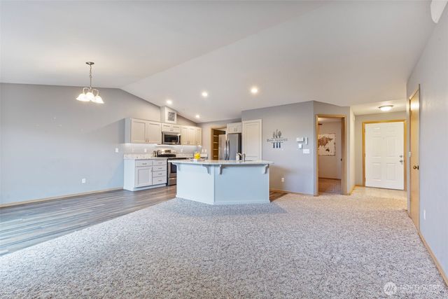 7313 164th Street E, Puyallup, WA 98375