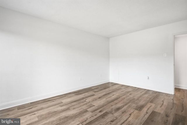 1300 ARMY NAVY DR #124, Arlington, VA 22202