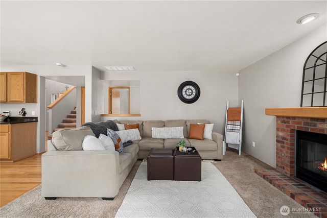 20055 SE 290th Place, Kent, WA 98042