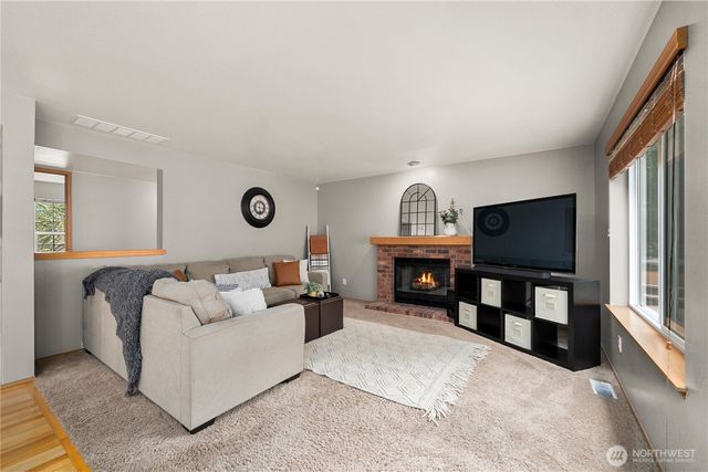 20055 SE 290th Place, Kent, WA 98042