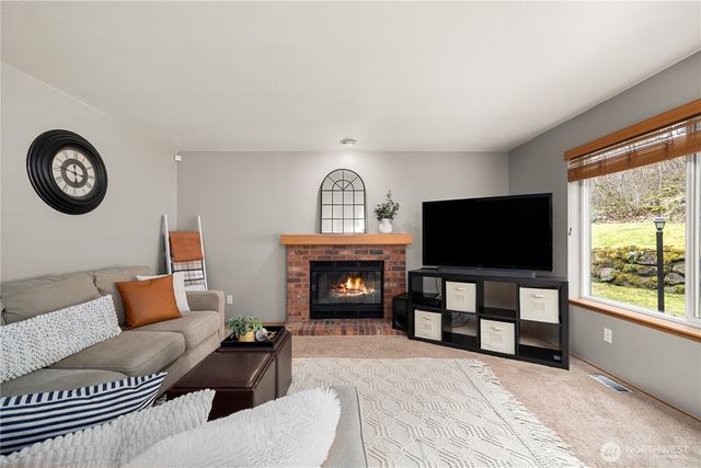 20055 SE 290th Place, Kent, WA 98042