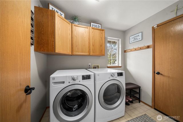 20055 SE 290th Place, Kent, WA 98042