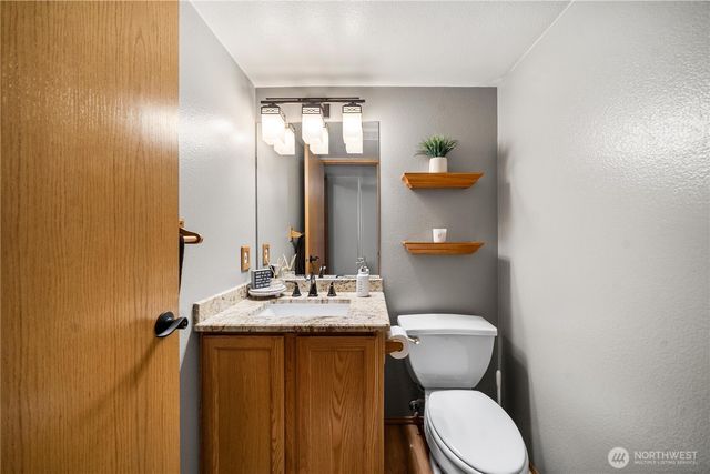 20055 SE 290th Place, Kent, WA 98042