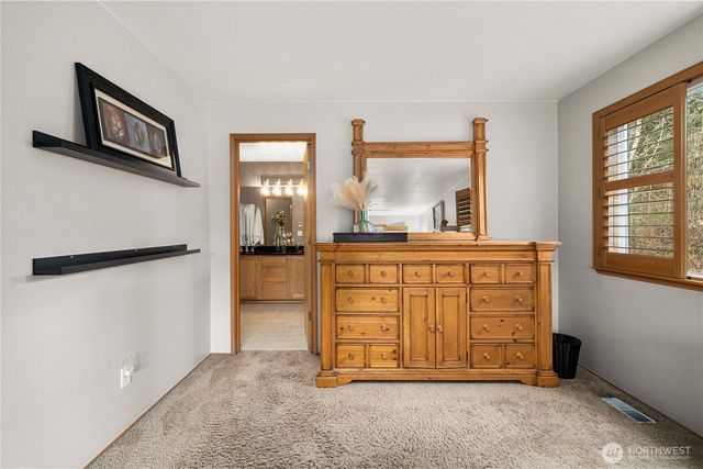 20055 SE 290th Place, Kent, WA 98042