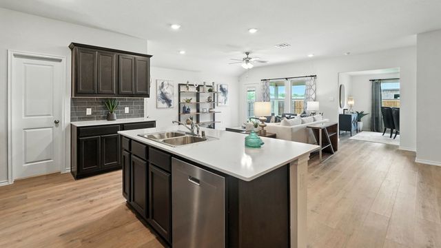2003 Reveille Way, Terrell, TX 75160