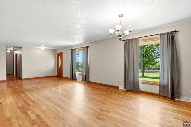 13130 S Topeka AVE, Carbondale, KS 66414