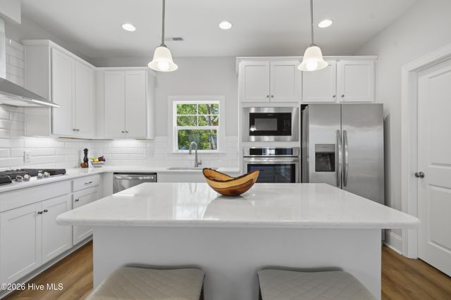 2498 Lake Ridge Drive, Southport, NC 28461
